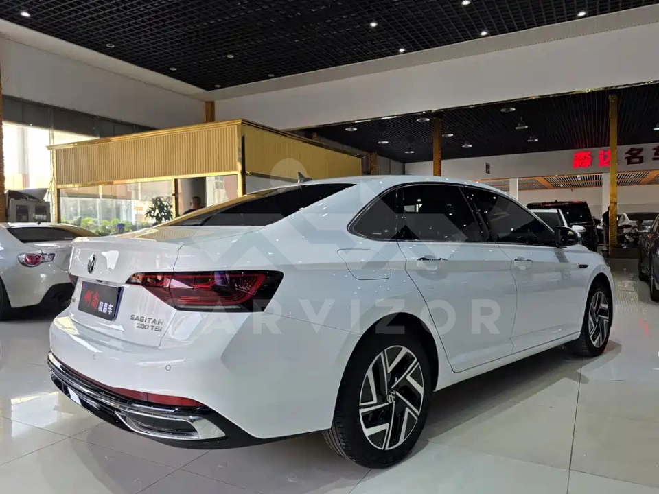 Volkswagen Sagitar