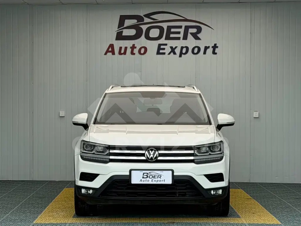 Volkswagen Tharu