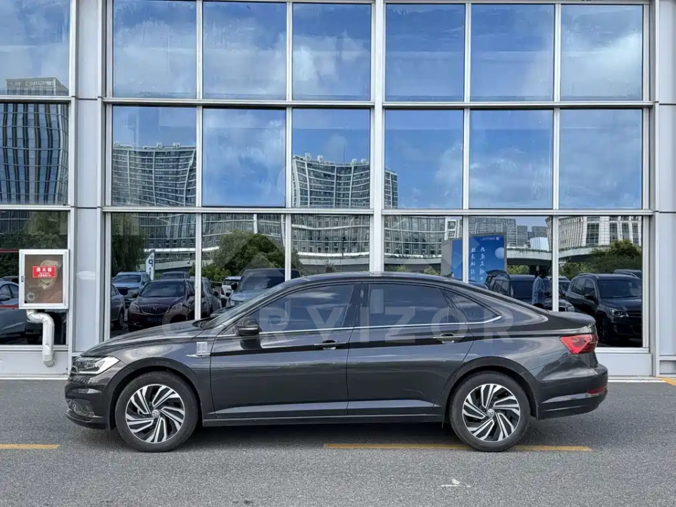 Volkswagen Sagitar