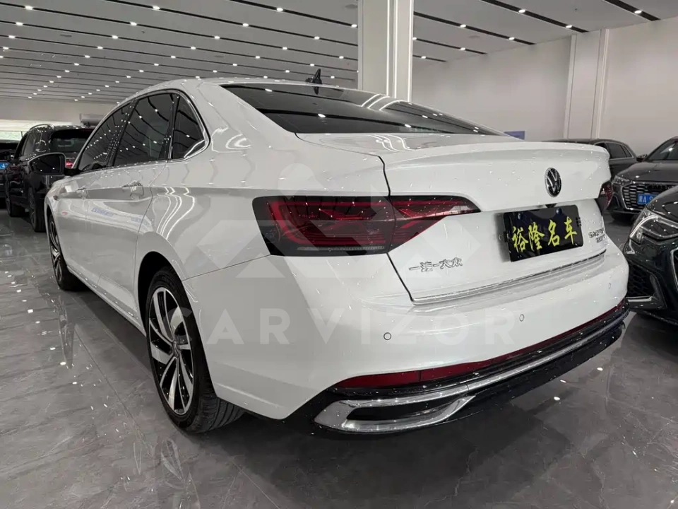 Volkswagen Sagitar