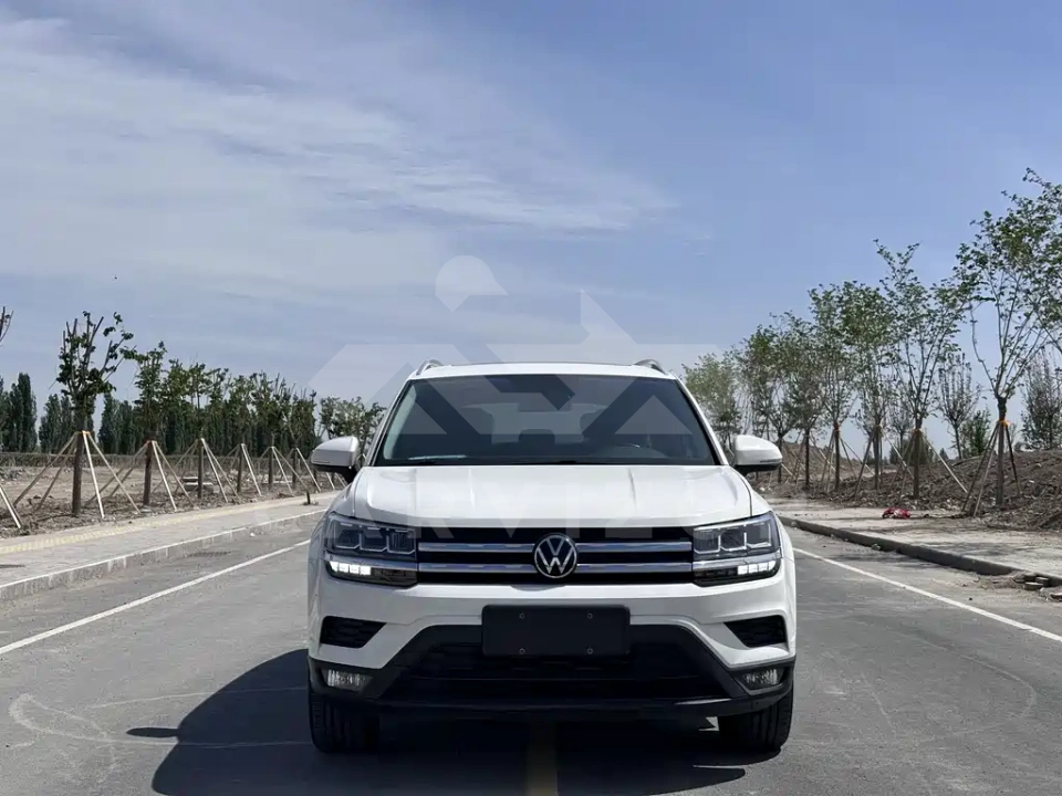 Volkswagen Tharu