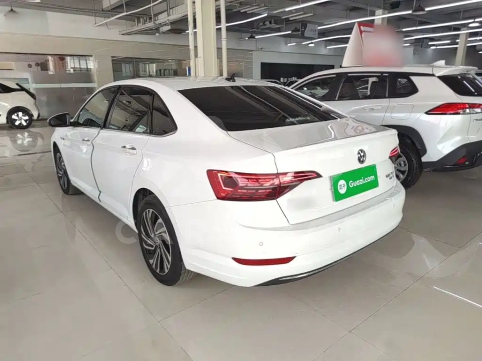 Volkswagen Sagitar