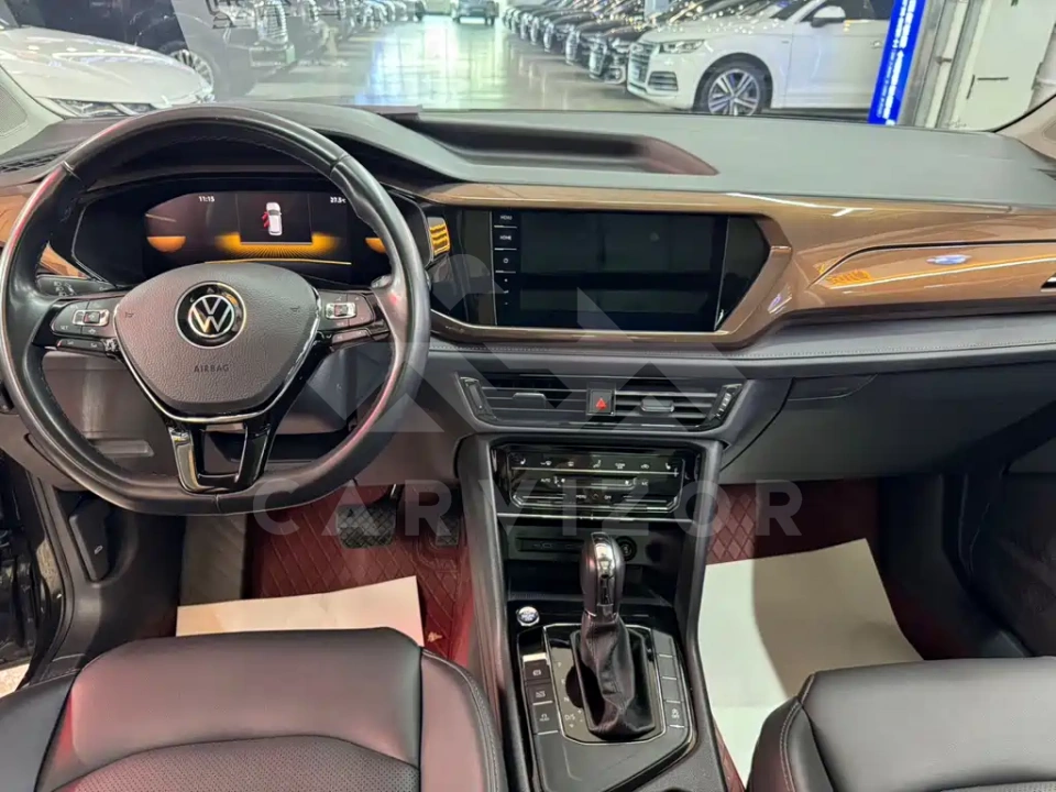 Volkswagen Tharu