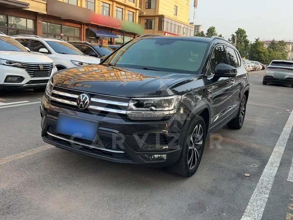 Volkswagen Tharu