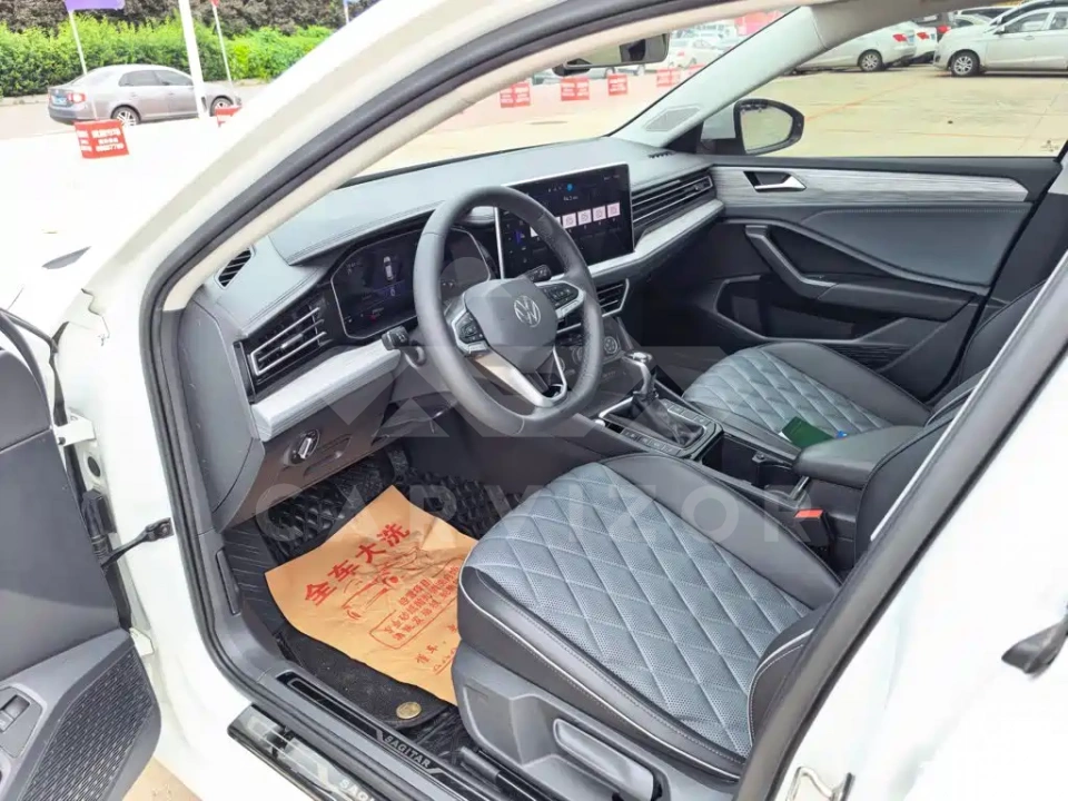 Volkswagen Sagitar