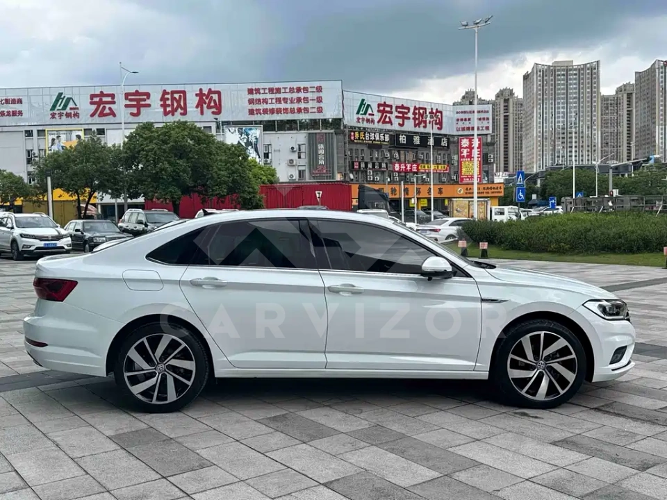 Volkswagen Sagitar