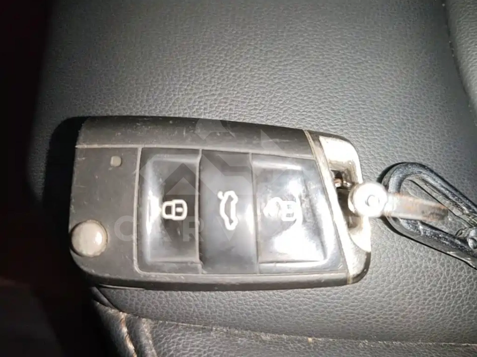Volkswagen Tharu