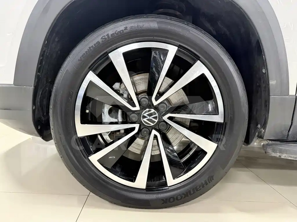 Volkswagen Tharu