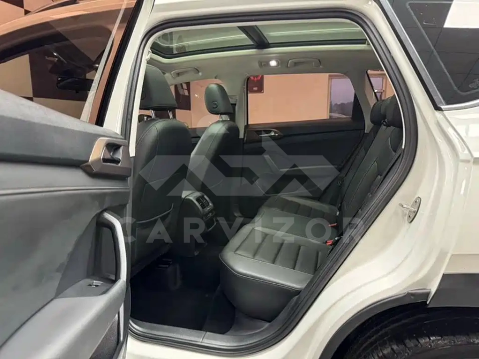 Volkswagen Tharu