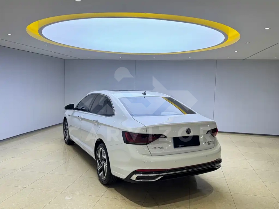 Volkswagen Sagitar