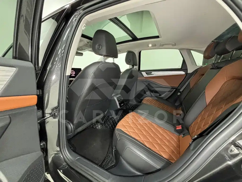 Volkswagen Sagitar