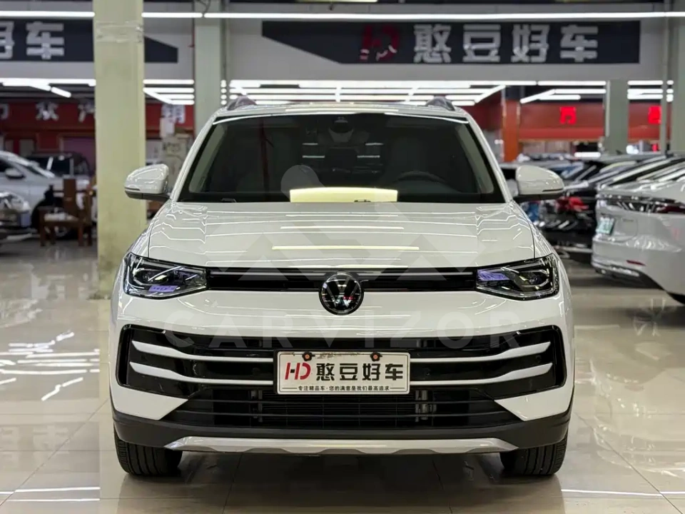 Volkswagen Tharu