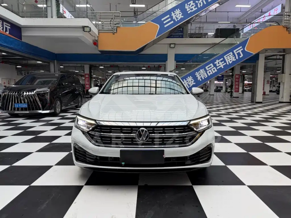 Volkswagen Sagitar
