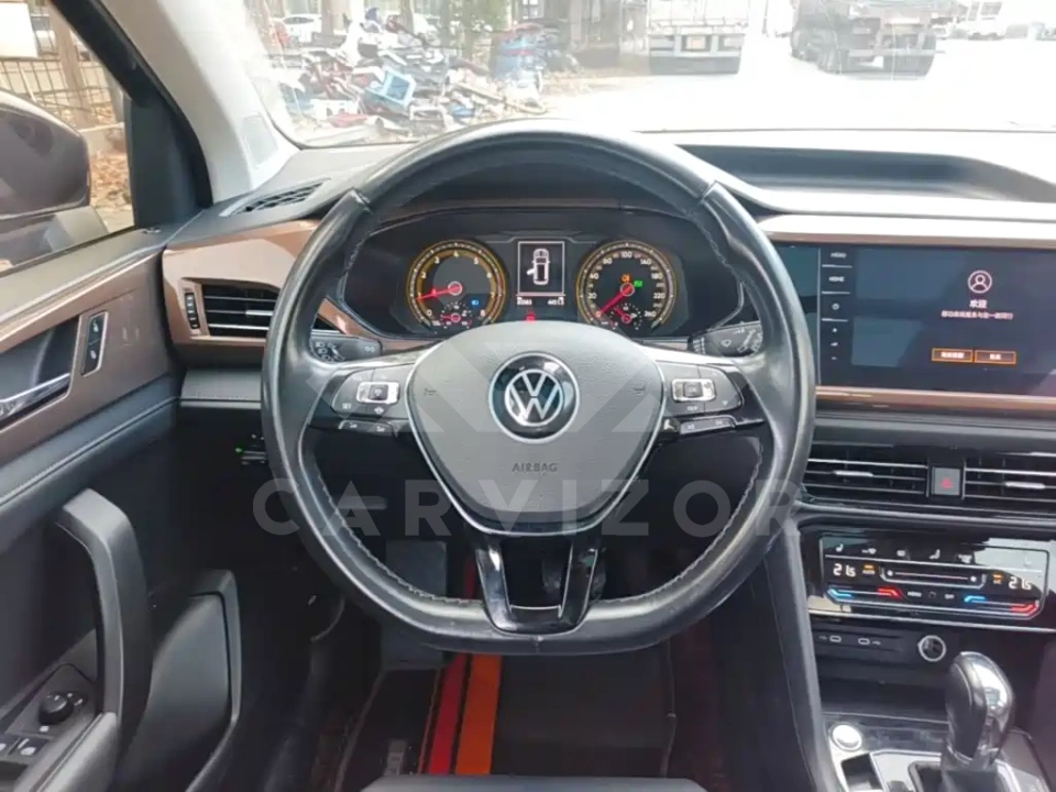 Volkswagen Tharu