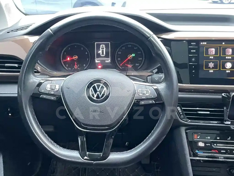 Volkswagen Tharu