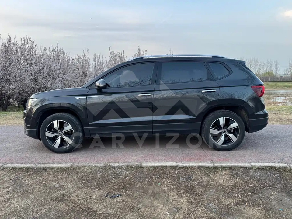 Volkswagen Tharu