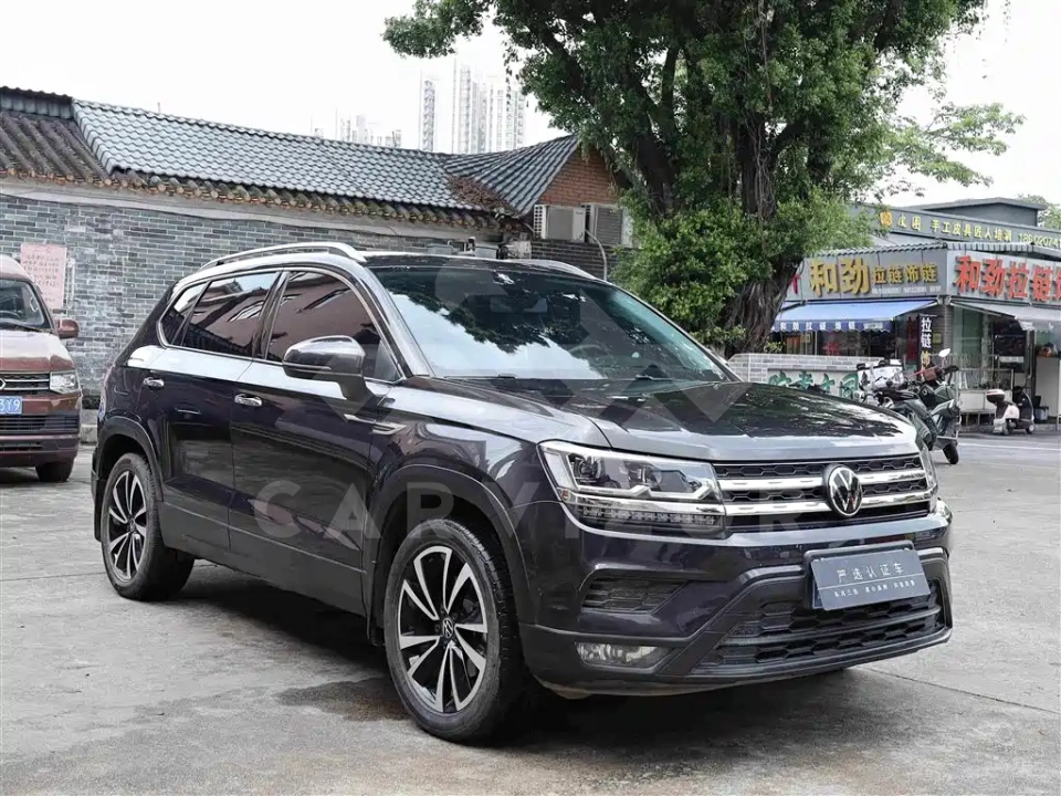 Volkswagen Tharu