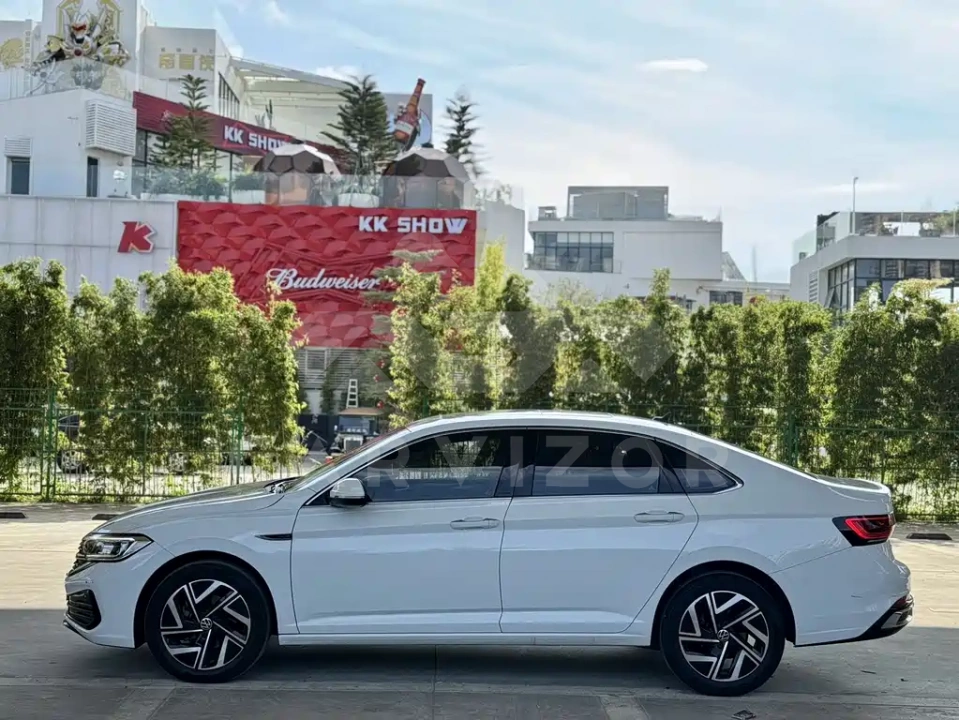 Volkswagen Sagitar