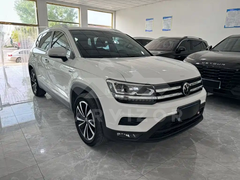 Volkswagen Tharu
