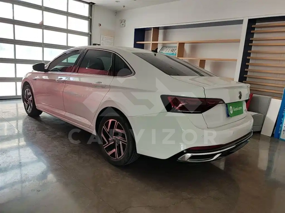 Volkswagen Sagitar