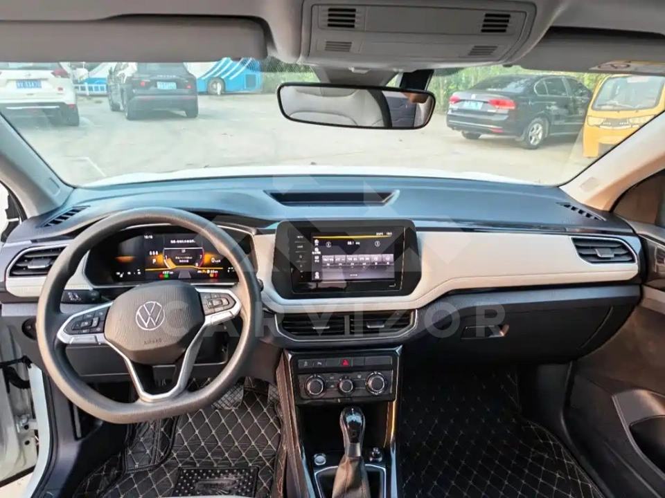 Volkswagen Tharu