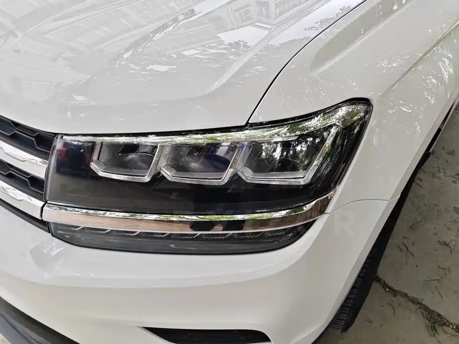Volkswagen Tharu
