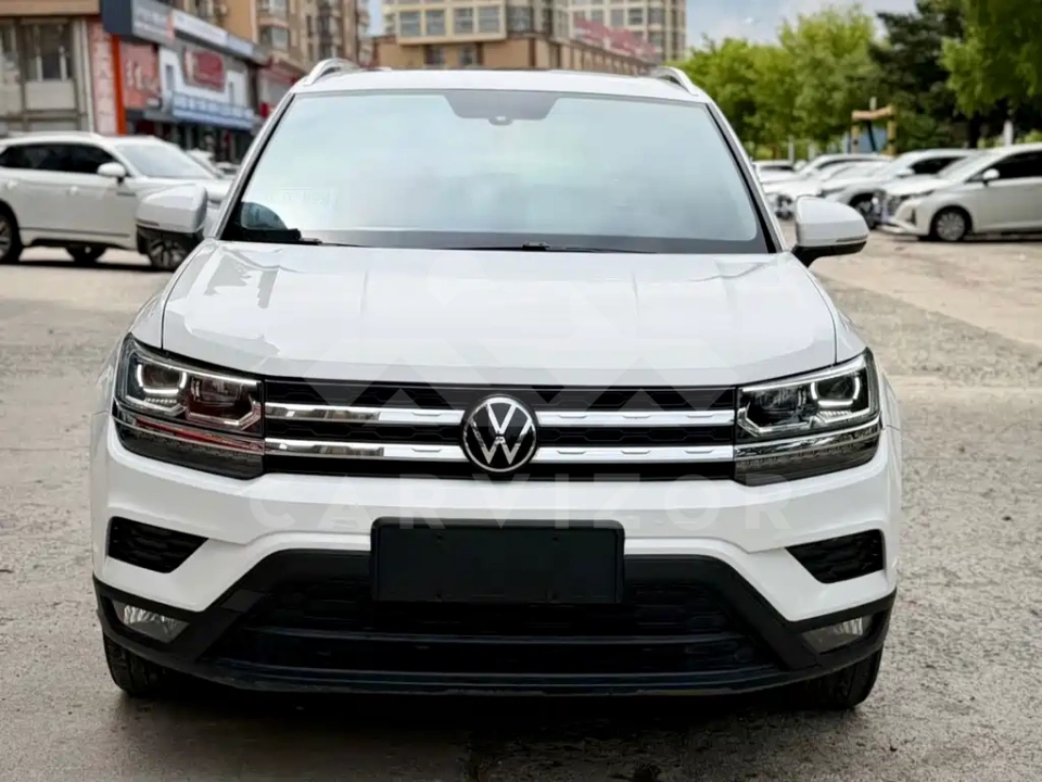 Volkswagen Tharu