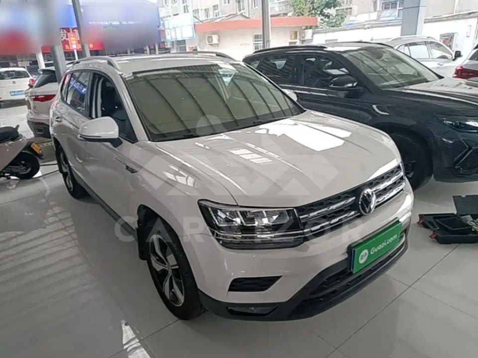 Volkswagen Tharu