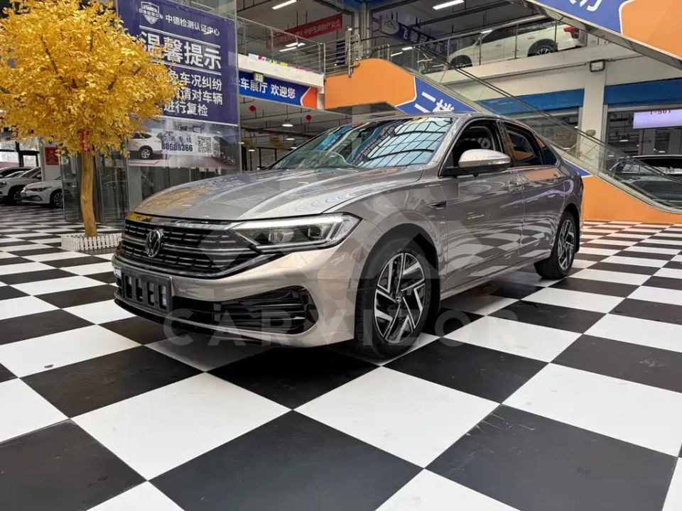Volkswagen Sagitar