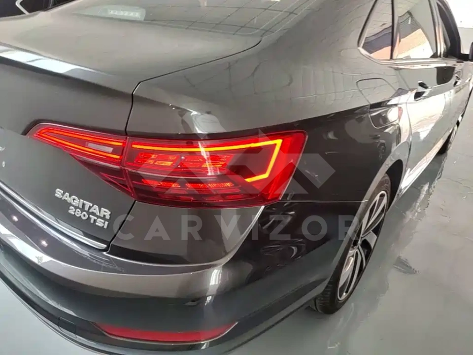 Volkswagen Sagitar
