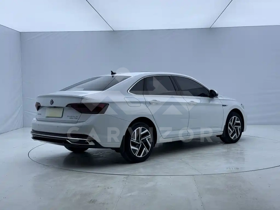 Volkswagen Sagitar