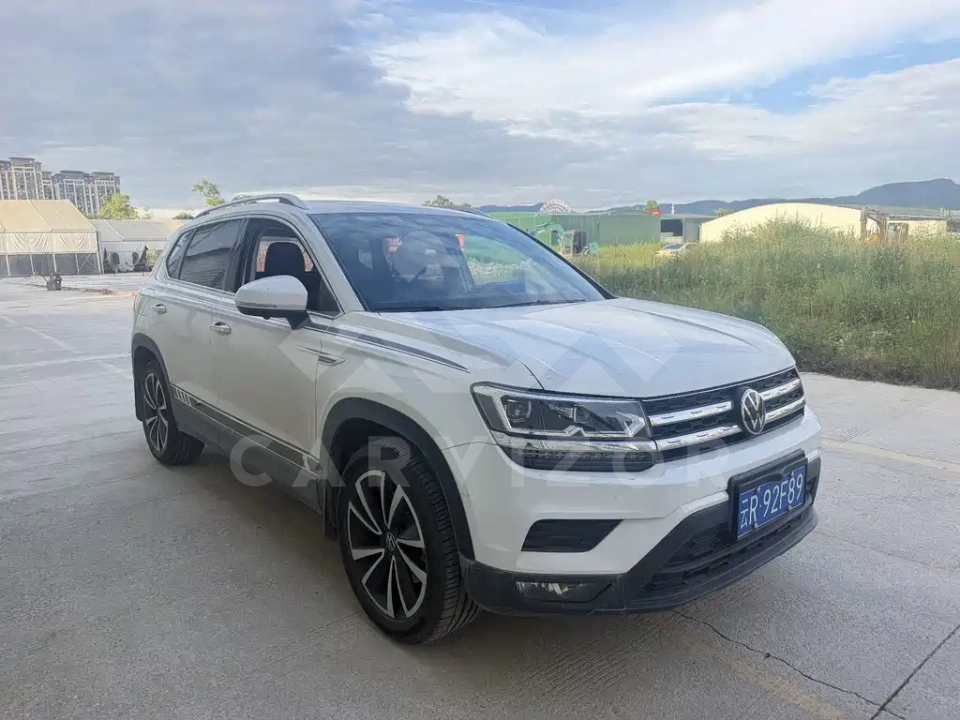 Volkswagen Tharu