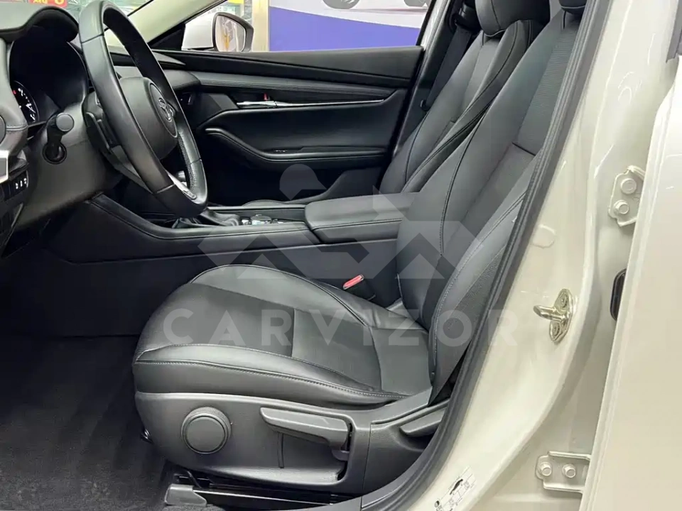 Mazda 3 Axela