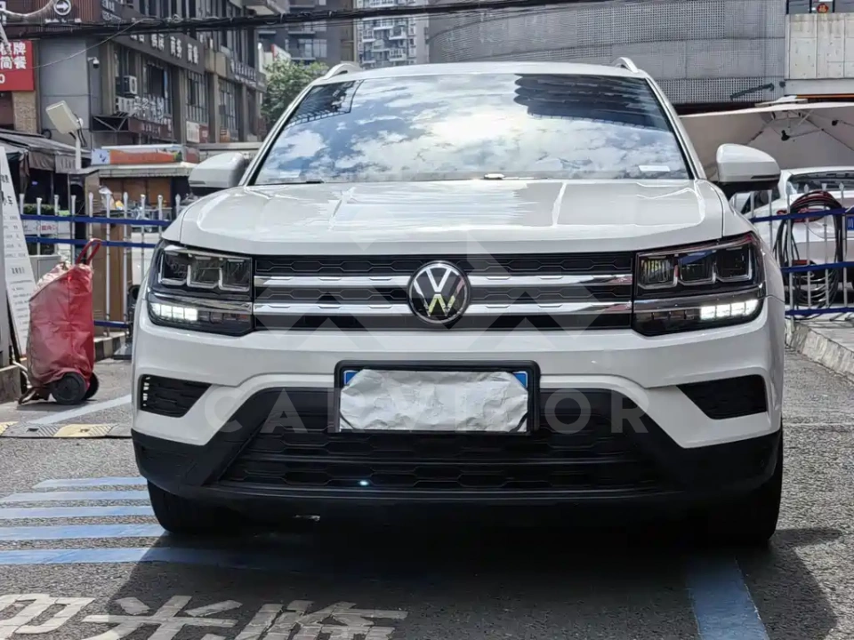 Volkswagen Tharu