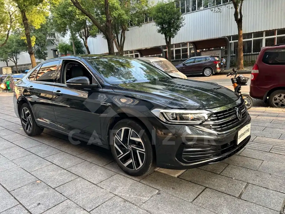 Volkswagen Sagitar