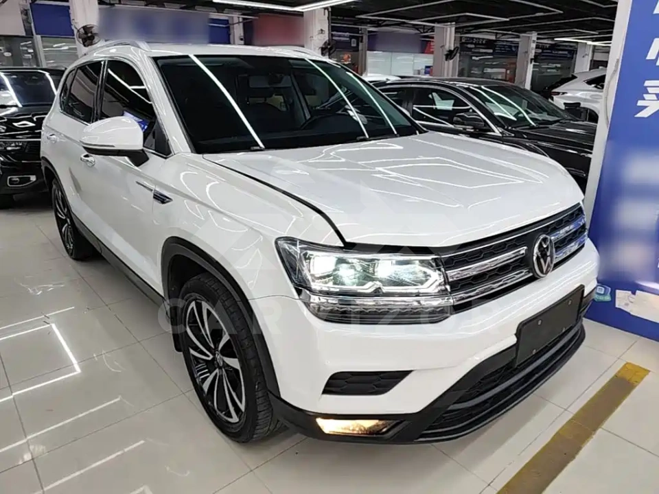 Volkswagen Tharu
