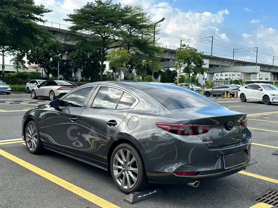 Mazda 3 Axela