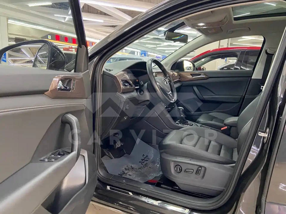 Volkswagen Tharu