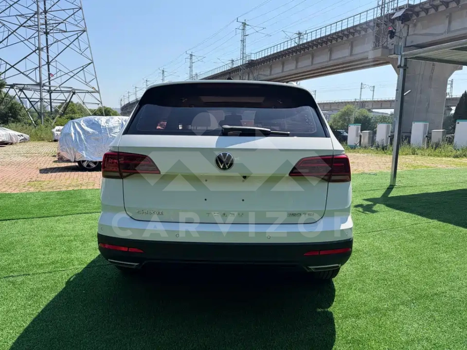 Volkswagen Tharu