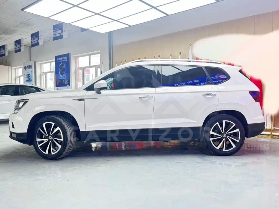 Volkswagen Tharu