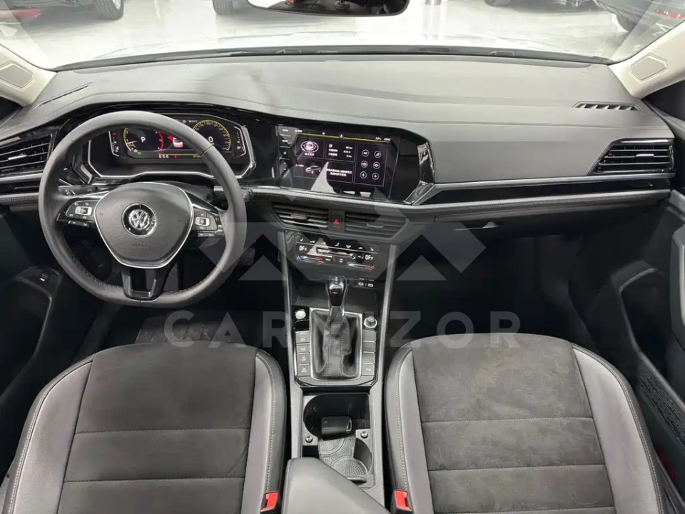Volkswagen Sagitar