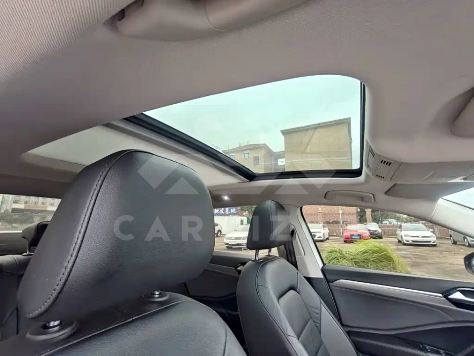 Volkswagen Sagitar
