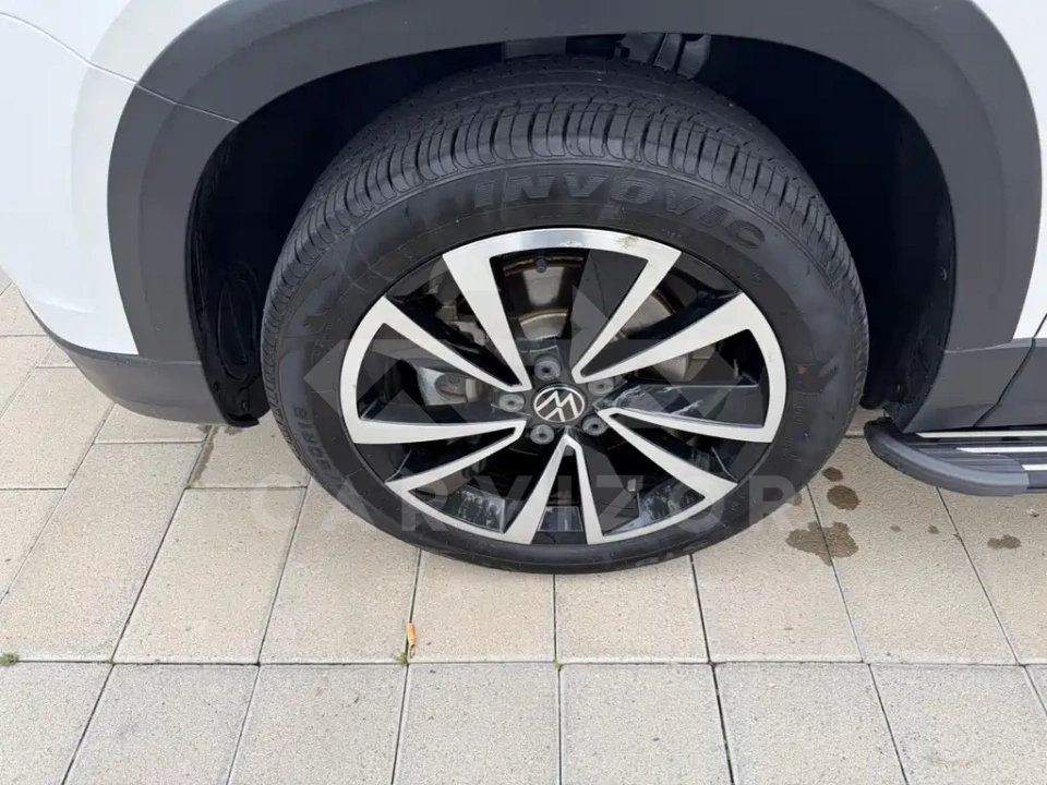 Volkswagen Tharu