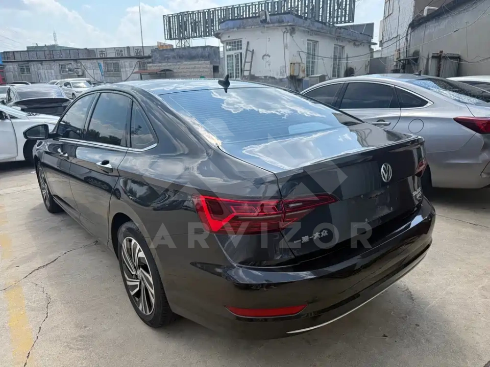 Volkswagen Sagitar