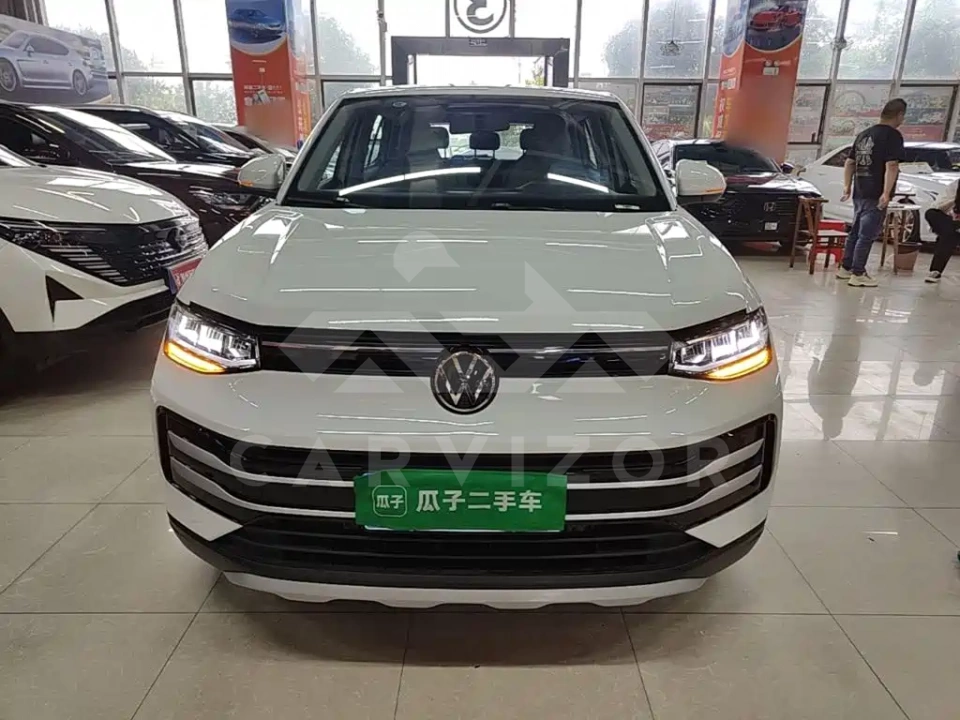 Volkswagen Tharu