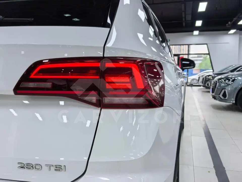 Volkswagen Tharu