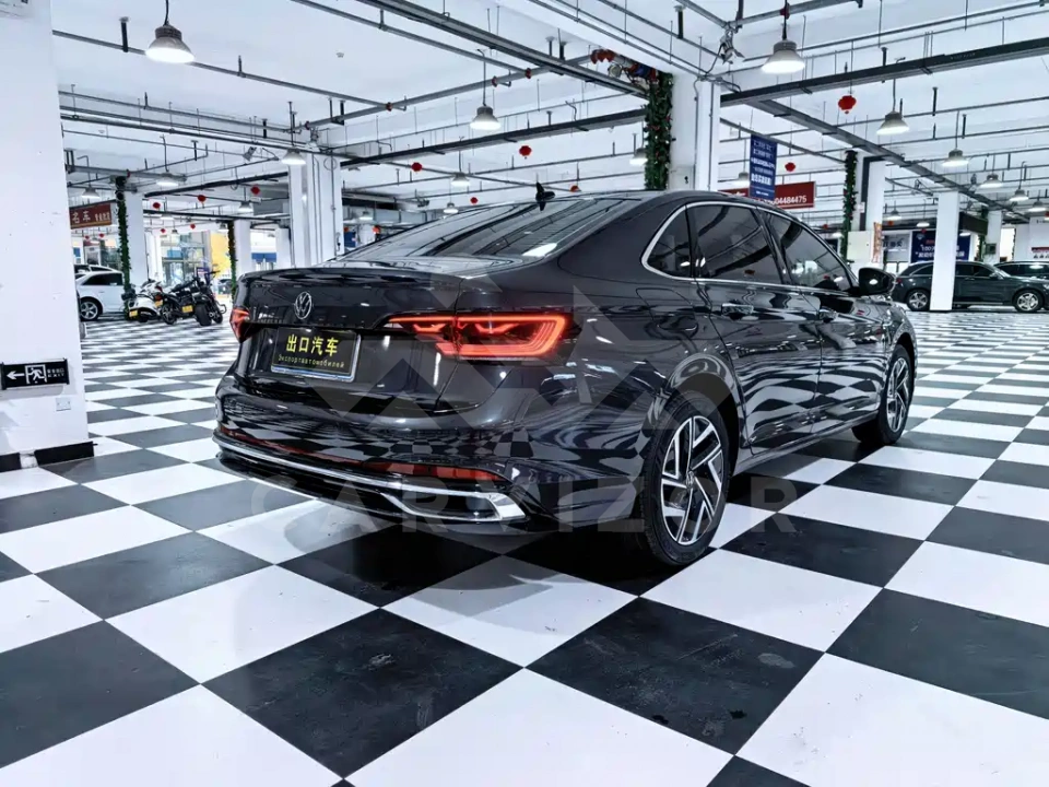 Volkswagen Sagitar