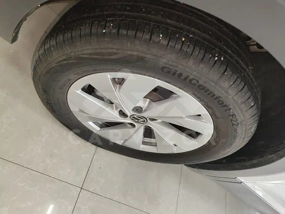 Volkswagen Tharu