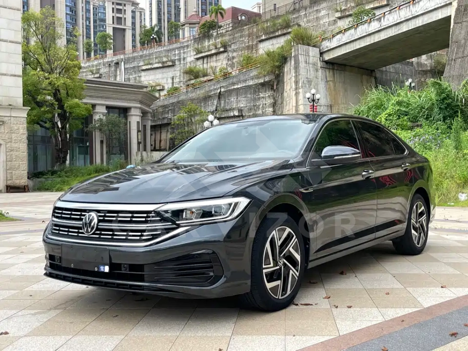 Volkswagen Sagitar
