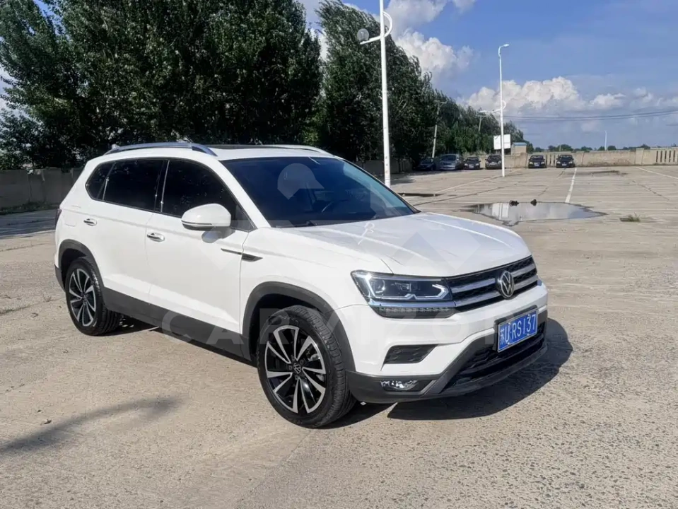 Volkswagen Tharu